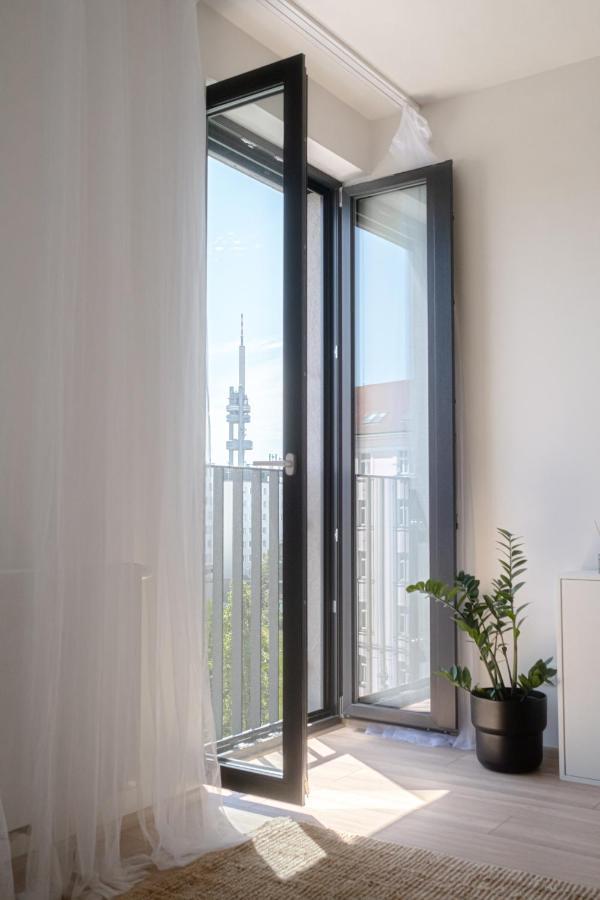 Newly Built Apartment In Vibrant Neighbourhood ปราก ภายนอก รูปภาพ